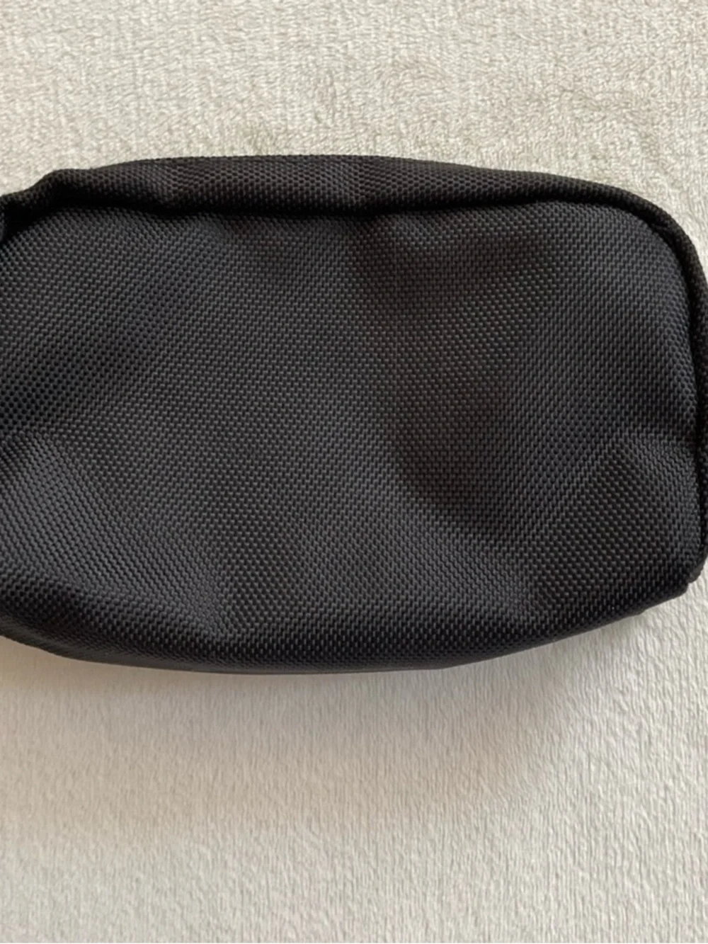 TUMI Delta Black Ballistic Nylon Travel Zip Pouch Toiletry Bag EUC